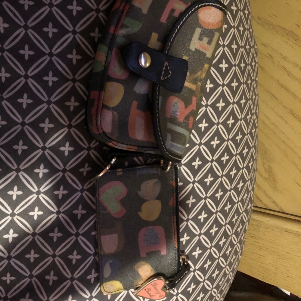 Dooney and bourke set